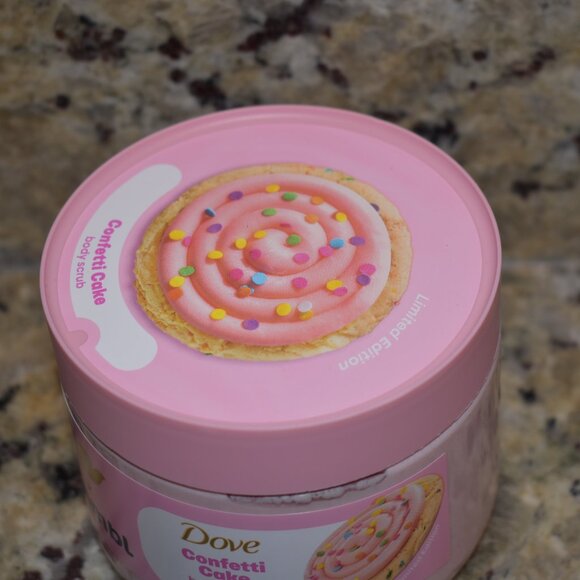 Dove Confetti Cake Body Scrub 15 oz - Picture 2 of 3